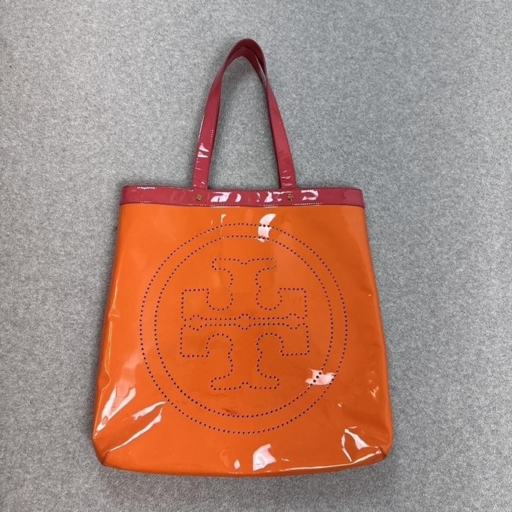 Tory‎ Burch Tote Bag Orange Pink Perforated Logo Glossy Patent Shoulder Resort